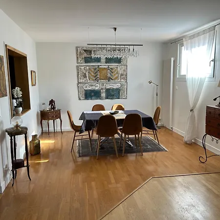 Maison Et Jardin Bed & Breakfast