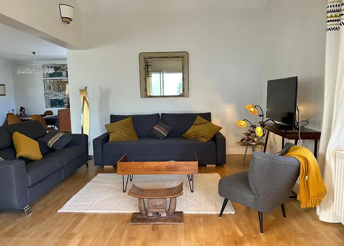 Maison Et Jardin Bed and Breakfast *